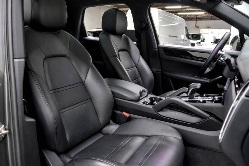 2019 Porsche Cayenne S