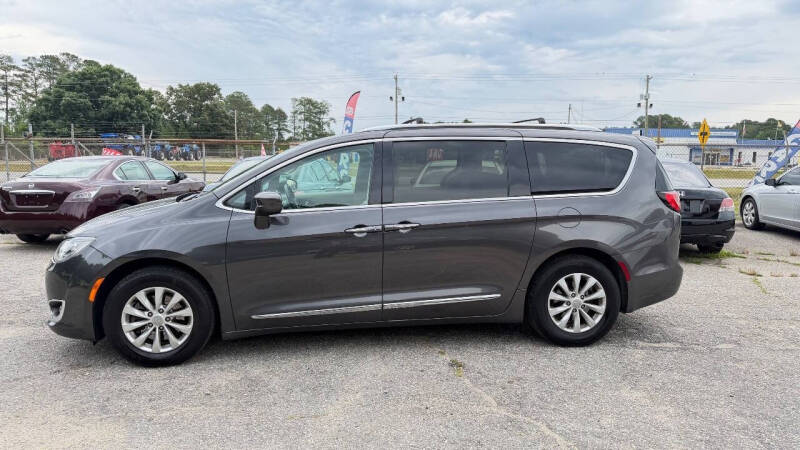 2019 Chrysler Pacifica Touring L