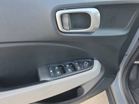 2023 Hyundai Venue SEL