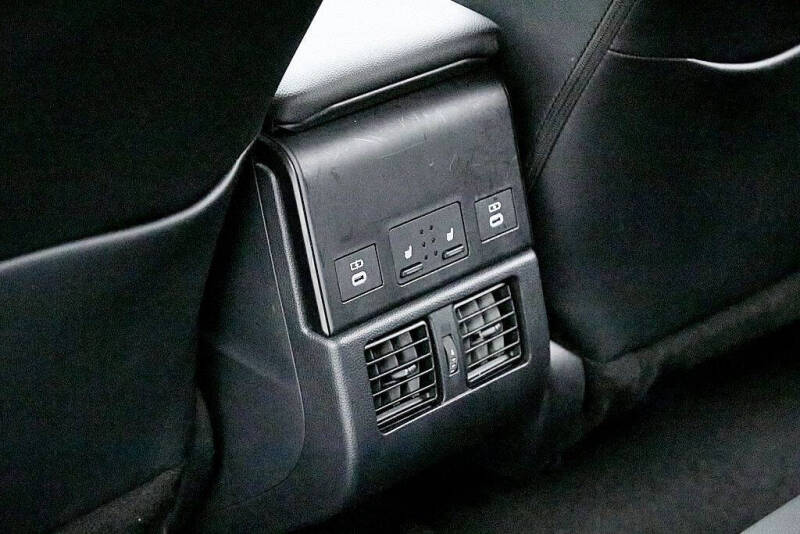 2024 Toyota bZ4X Limited