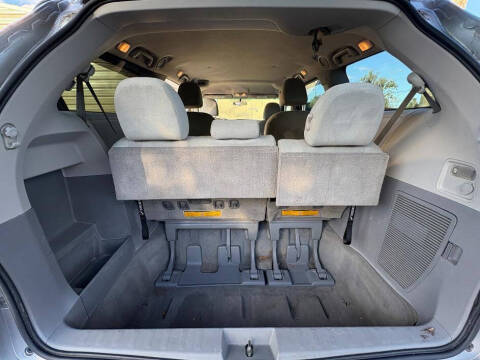 2012 Toyota Sienna