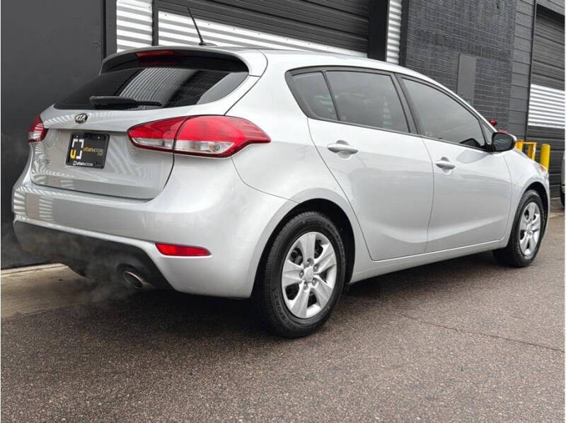 2017 Kia Forte5 LX