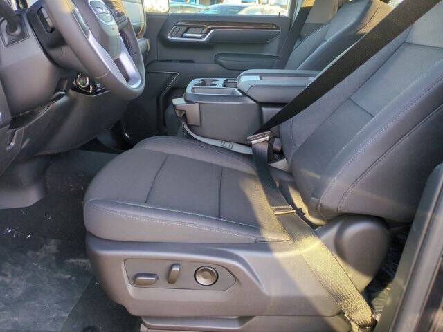 2026 GMC Sierra 1500 Elevation Standard