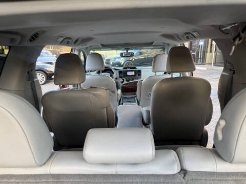 2013 Toyota Sienna