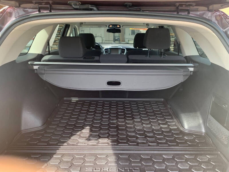 2017 Kia Sorento LX