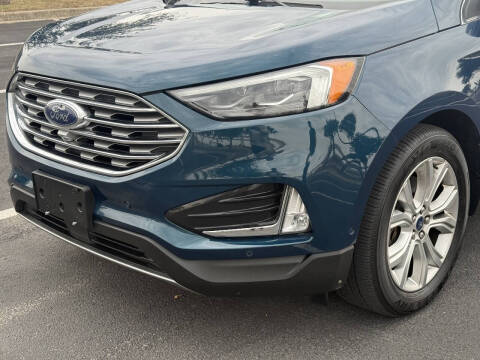 2020 Ford Edge Titanium
