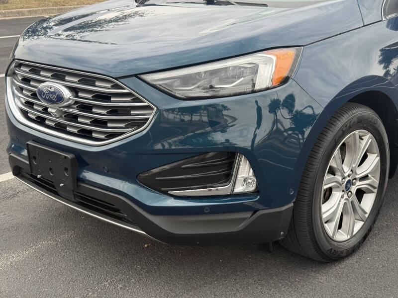 2020 Ford Edge Titanium