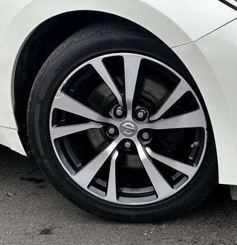 2017 Nissan Maxima Platinum