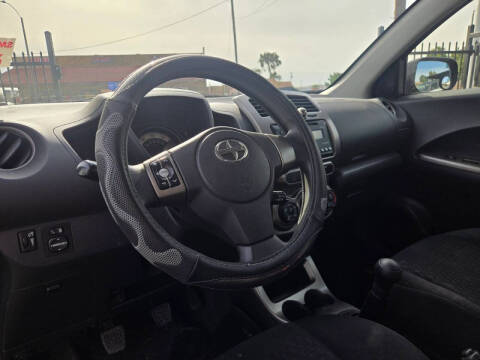 2013 Scion xD