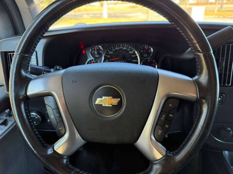 2017 Chevrolet Express LT 3500