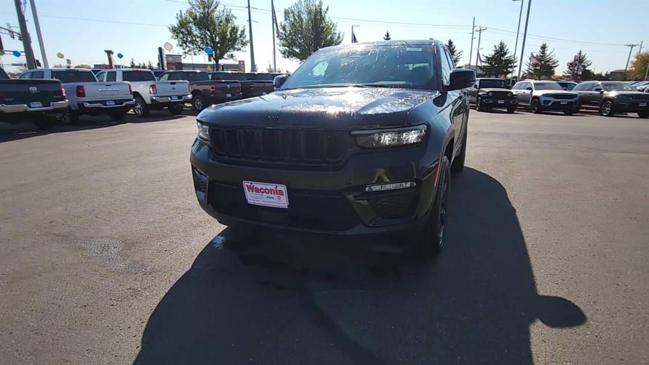 2025 Jeep Grand Cherokee for sale at Victoria Auto Sales in Victoria, MN