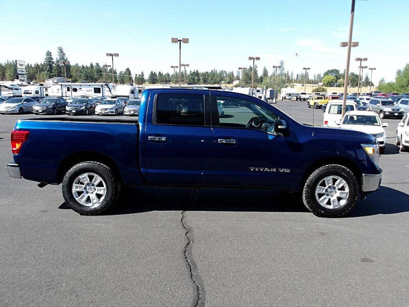 2018 Nissan Titan SV