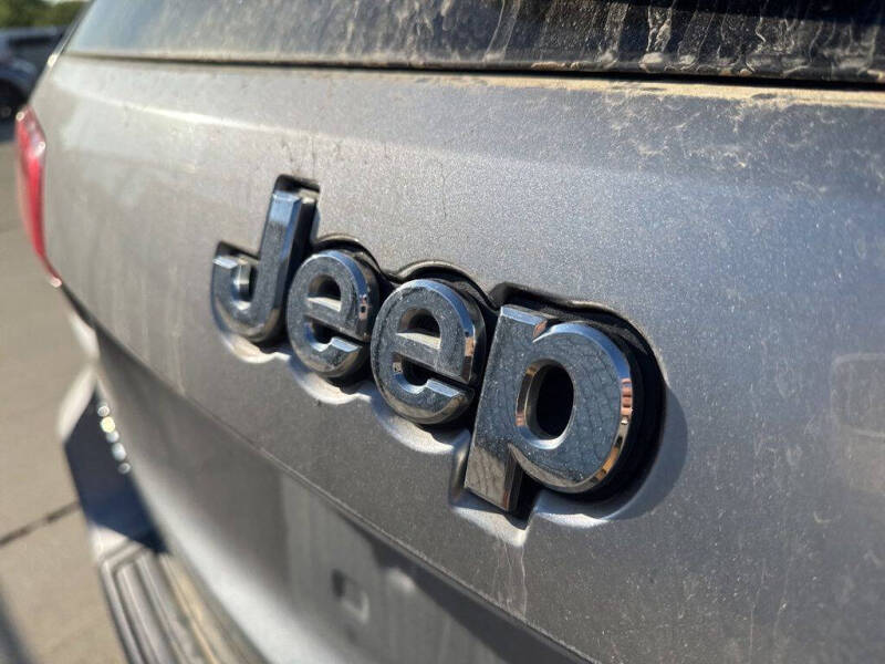 2018 Jeep Grand Cherokee Laredo E