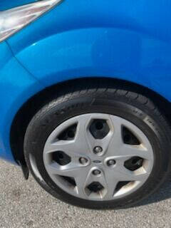 2013 Ford Fiesta Hatchback - $3,950