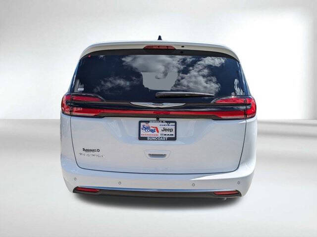 2026 Chrysler Pacifica Pinnacle
