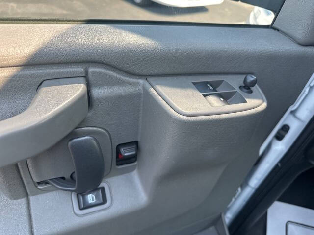 2023 GMC Savana 2500