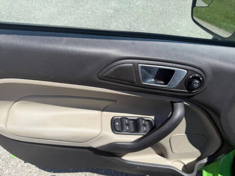 2014 Ford Fiesta Titanium