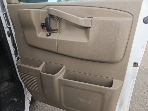 2017 Chevrolet Express 2500