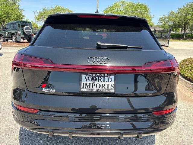 2024 Audi Q8 e-tron 13