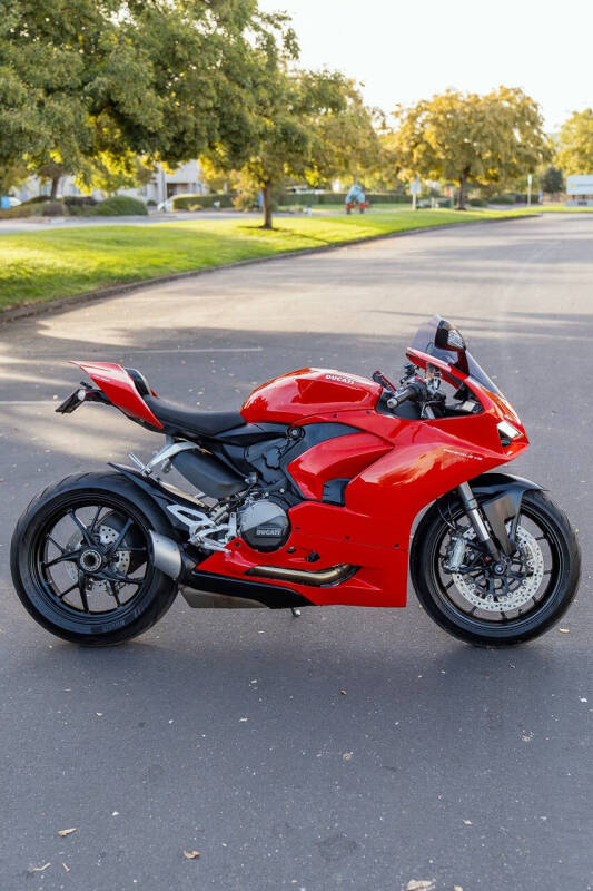 2020 Ducati V2 Superquadro Final Edition