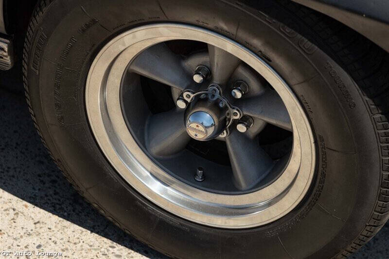 1966 Chevrolet Corvette 41