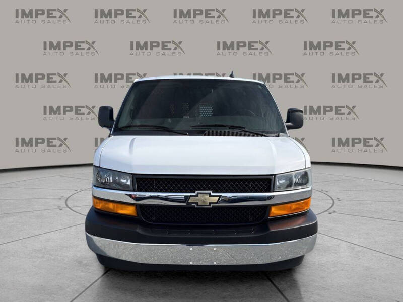 2023 Chevrolet Express 2500