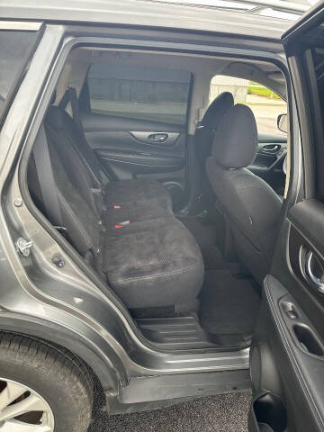 2016 Nissan Rogue SV