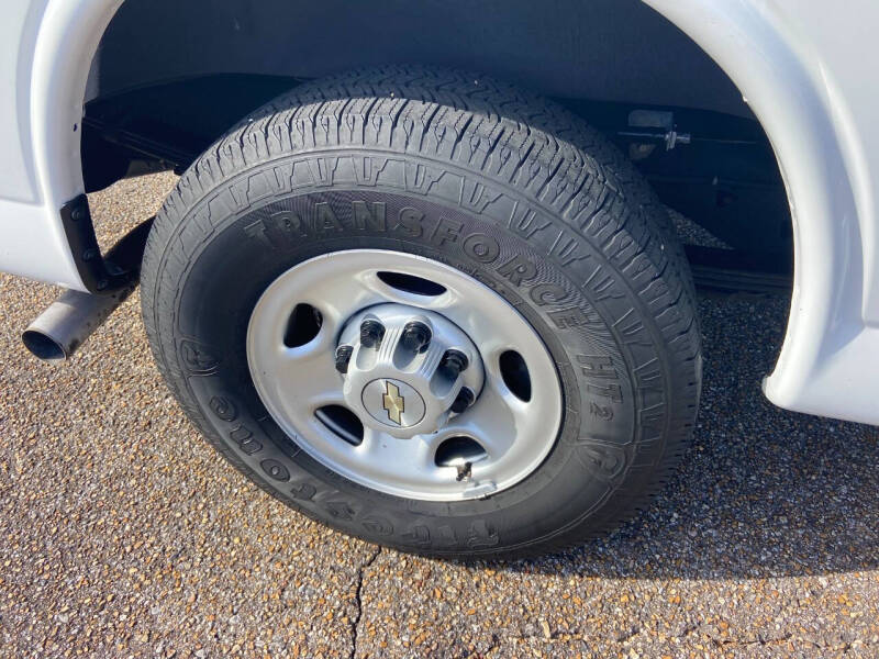 2023 Chevrolet Express 2500