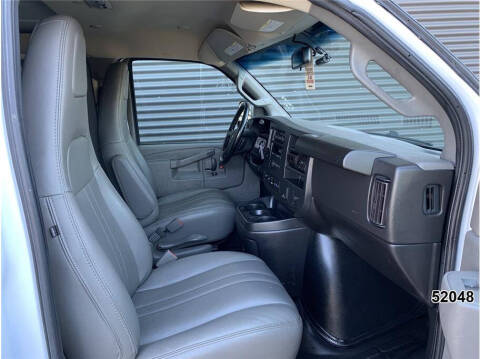 2023 Chevrolet Express 2500