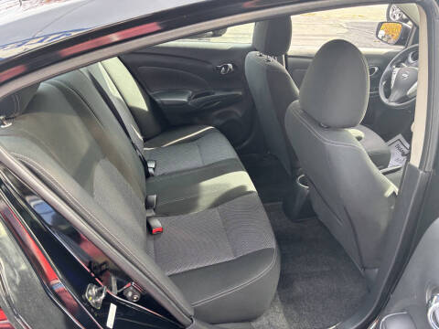 2019 Nissan Versa SV