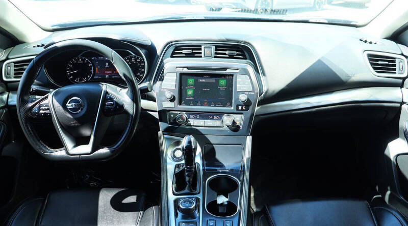 2022 Nissan Maxima 3.5 SV