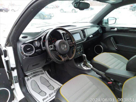 2016 Volkswagen Beetle 1.8T Dune PZEV