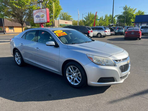 2014 Chevrolet Malibu for sale at Sinaloa Auto Sales in Salem OR