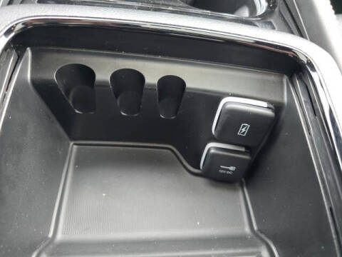 2023 Chrysler Pacifica Plug-In Hybrid Limited