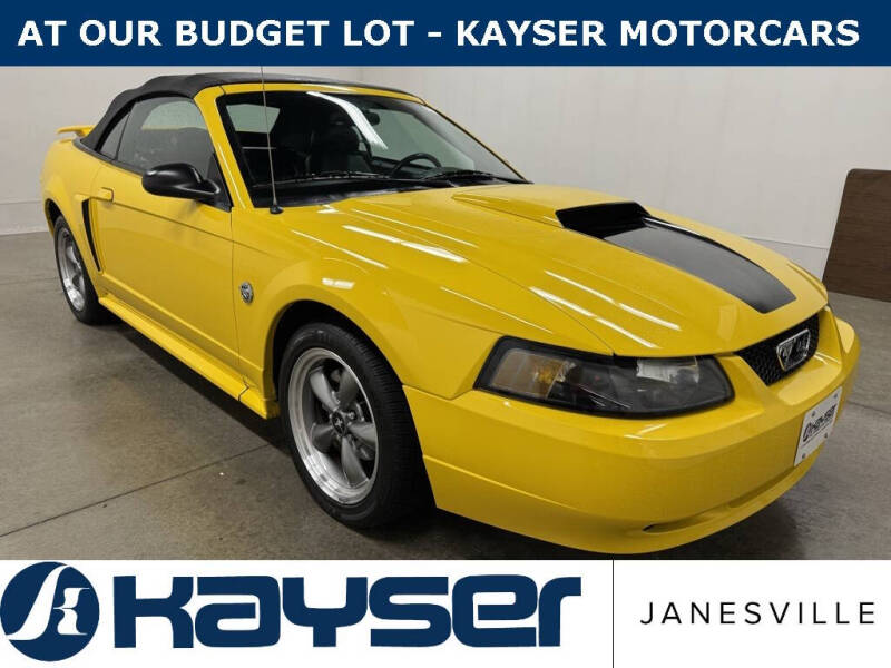 2004 Ford Mustang GT Deluxe