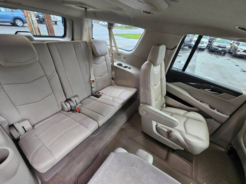 2018 Cadillac Escalade ESV Premium Luxury