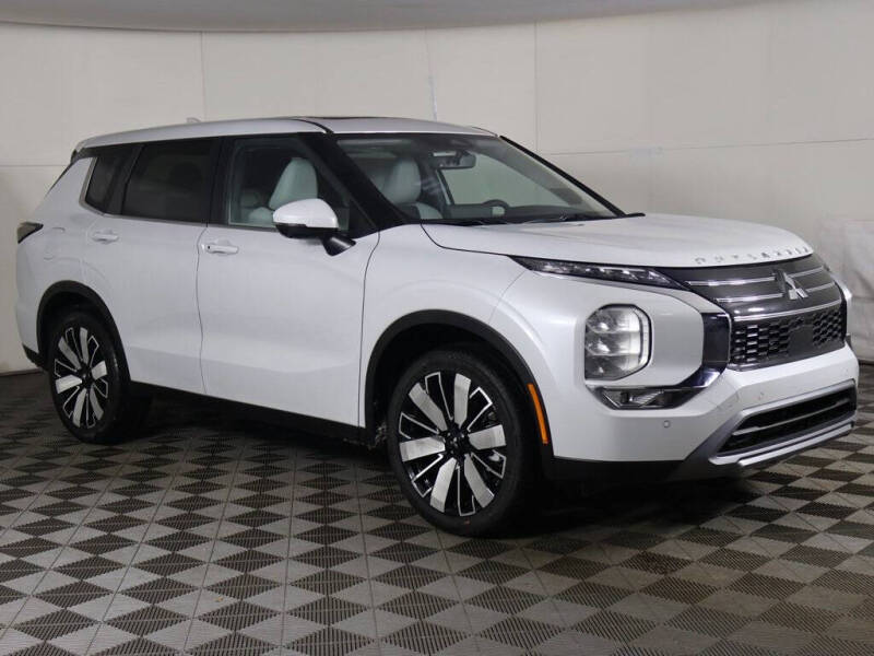 2026 Mitsubishi Outlander SE