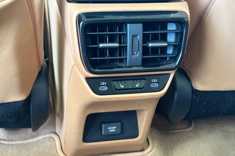 2023 Lexus RZ 450e Luxury