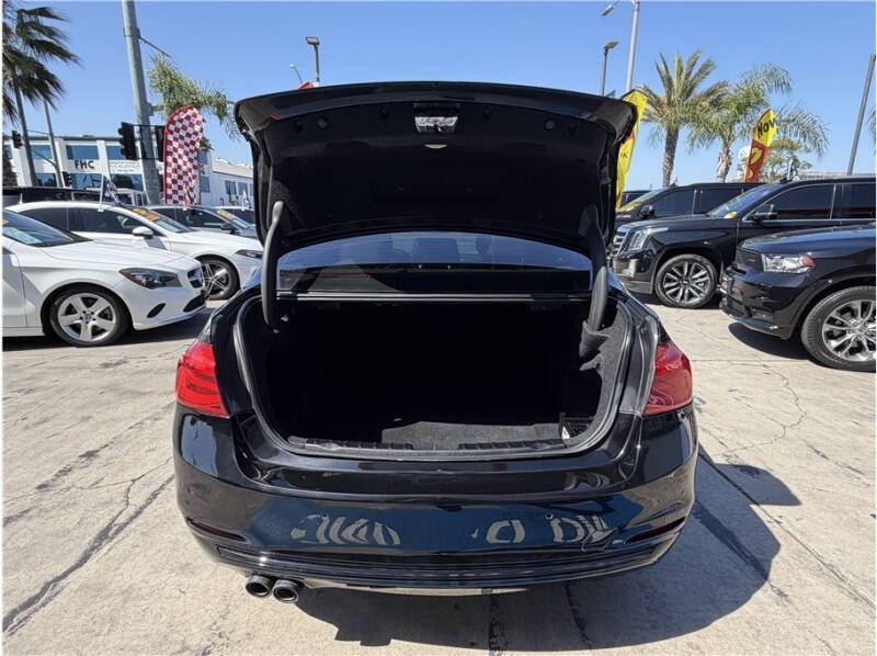2017 BMW 3 Series 330i