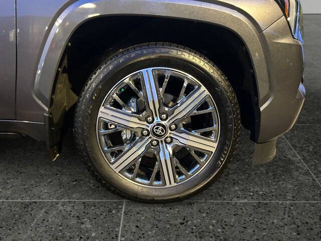 2025 Toyota Sequoia SR5