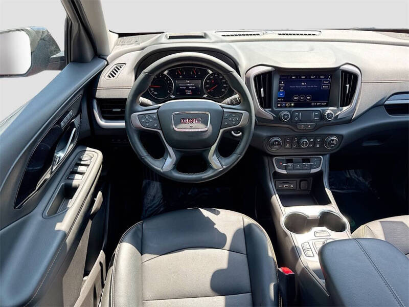 2024 GMC Terrain AT4