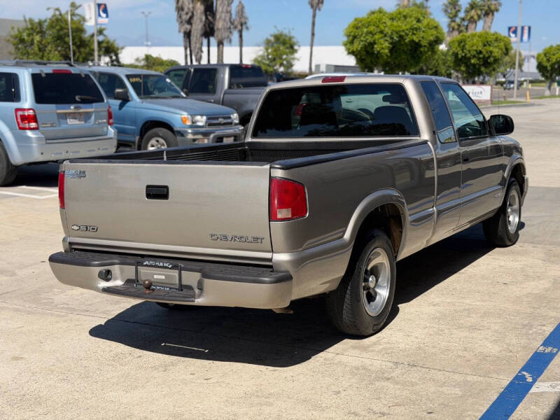 2000 Chevrolet S-10 LS