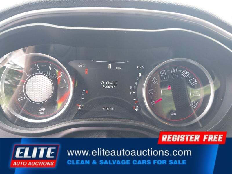 2016 Dodge Challenger SXT