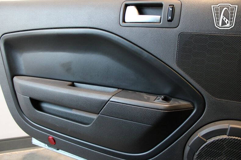 2005 Ford Mustang