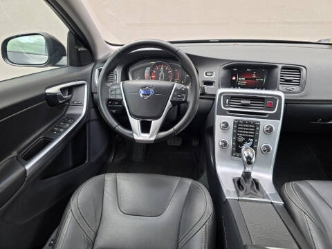 2017 Volvo S60 T5 Dynamic