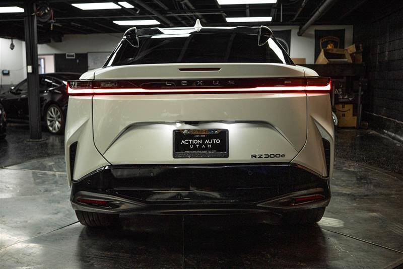 2024 Lexus RZ 300e