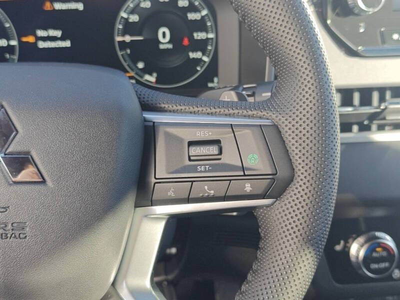 2025 Mitsubishi Outlander PHEV SEL Black Edition