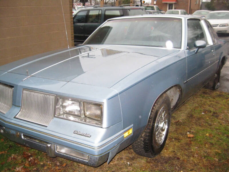 1986 Oldsmobile Cutlass Supreme for sale at S & G Auto Sales in Cleveland OH