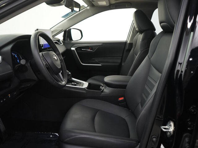 2023 Toyota RAV4 Hybrid XLE Premium