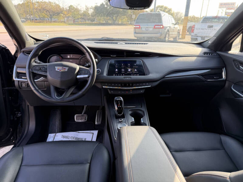 2022 Cadillac XT4 Sport